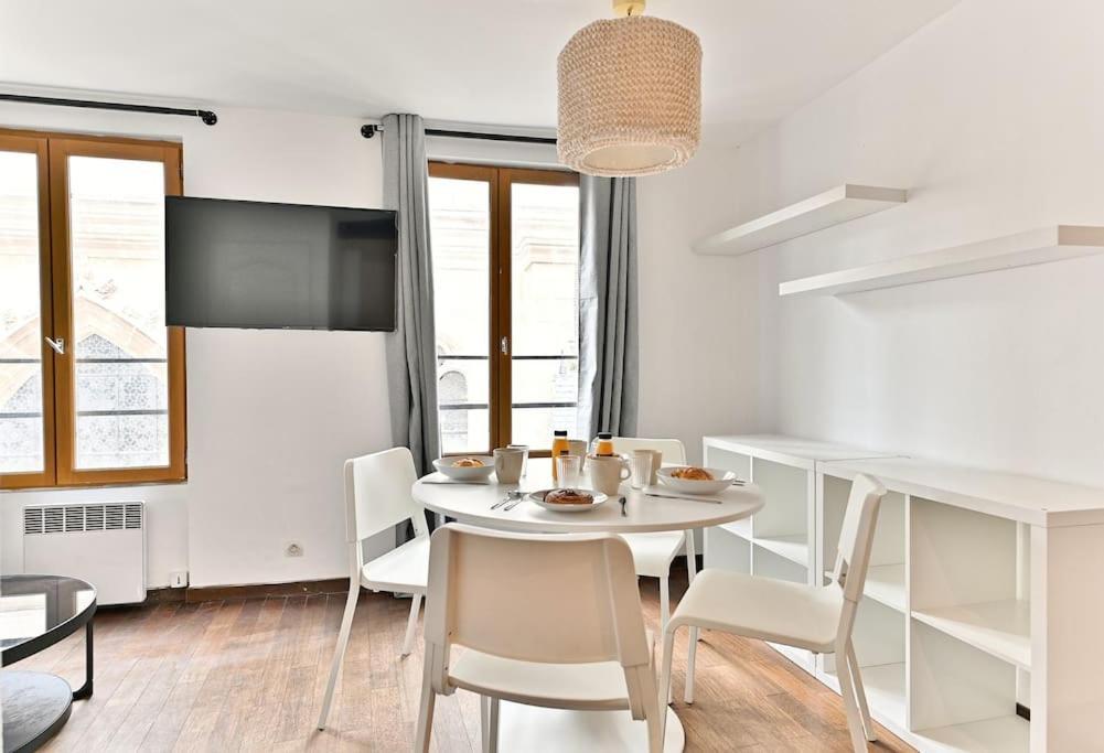 Paisible Et Rivoli Apartamento